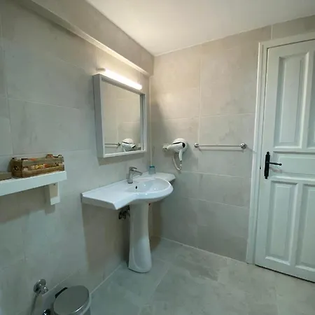 Portakal Hotell 3*