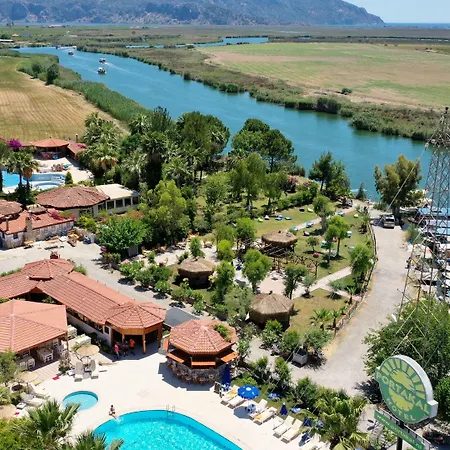 Portakal Hotell 3*