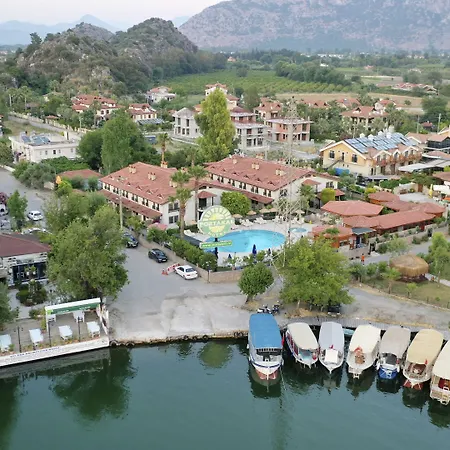 Portakal Hotel 3*